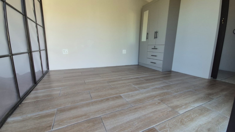 To Let 1 Bedroom Property for Rent in Heiderand Western Cape